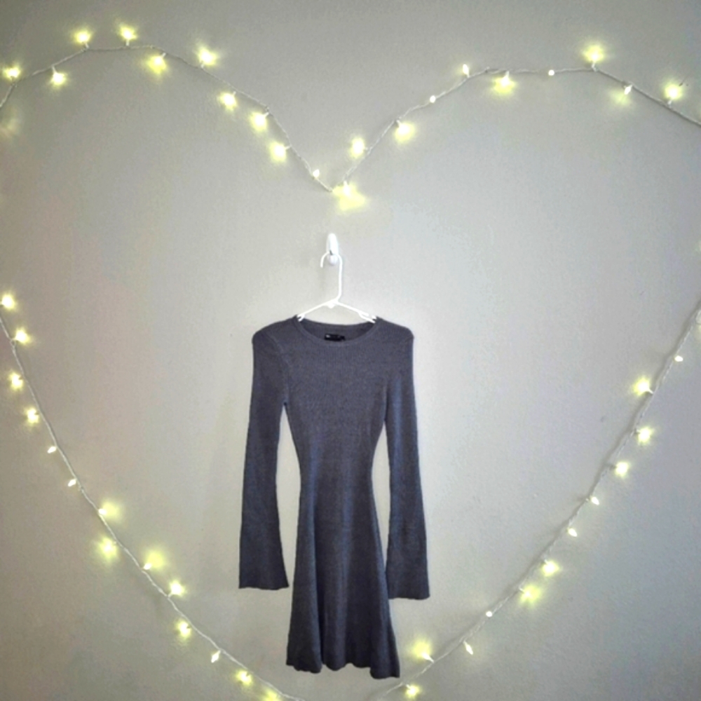 ASOS Long Sleeve Gray Dress- Timeless Elegance ✨️ (never worn)